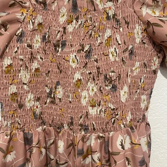 🌷Perfect Easter dress! 🪺Girls Floral Smocked Dress Size XXL (10-12) - Picture 2 of 2